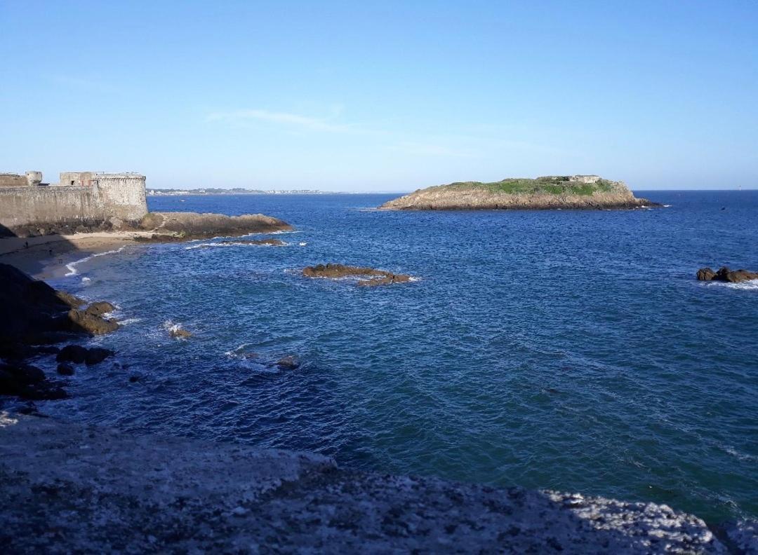 Appartement Au Coeur D'Intra Muros Saint-Malo Exterior foto